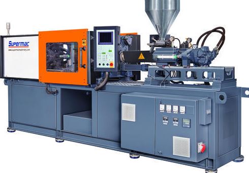 A Plastic Injection Molding Machine